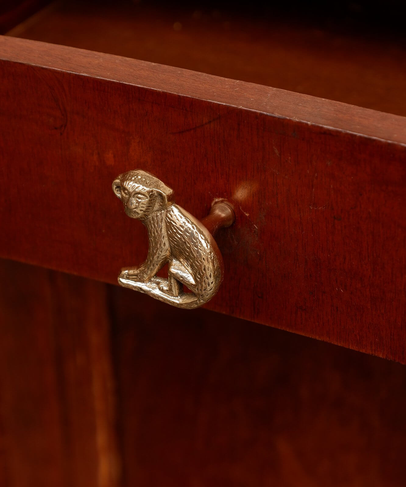 Peppin Monkey Knob Right