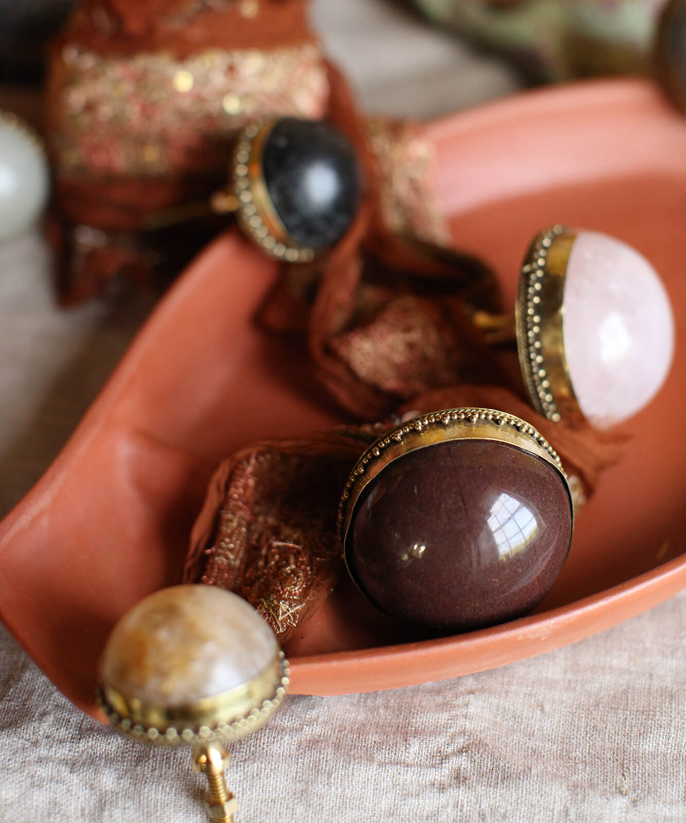 Moira Knob Red Jasper XL