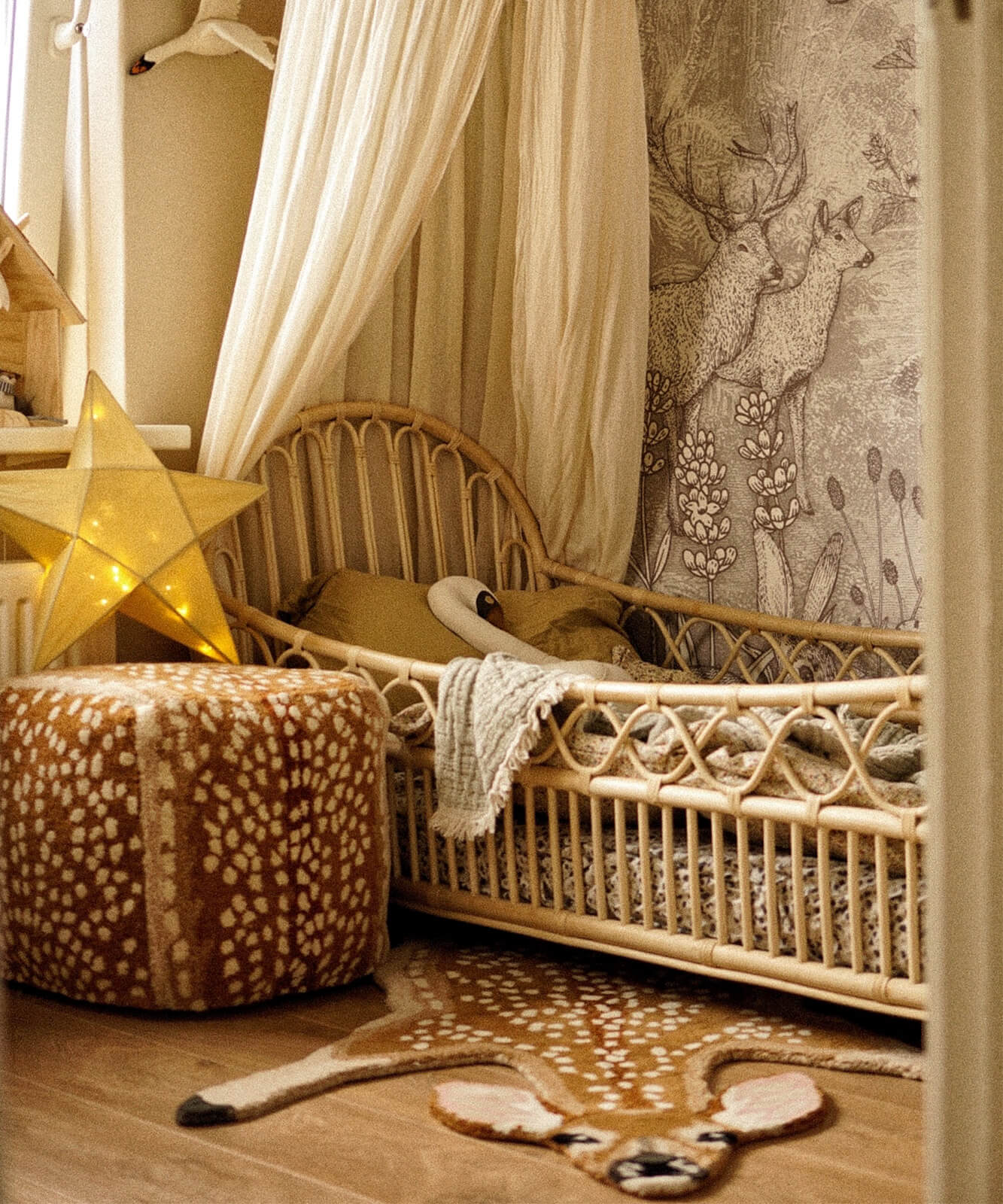 Fawn Pouf Small