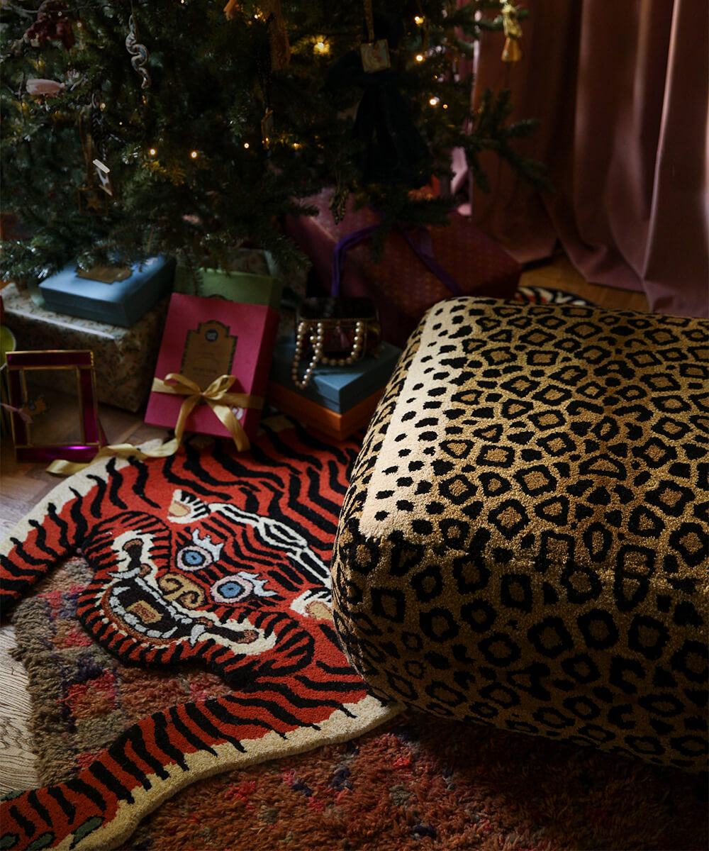Leopard Pouf