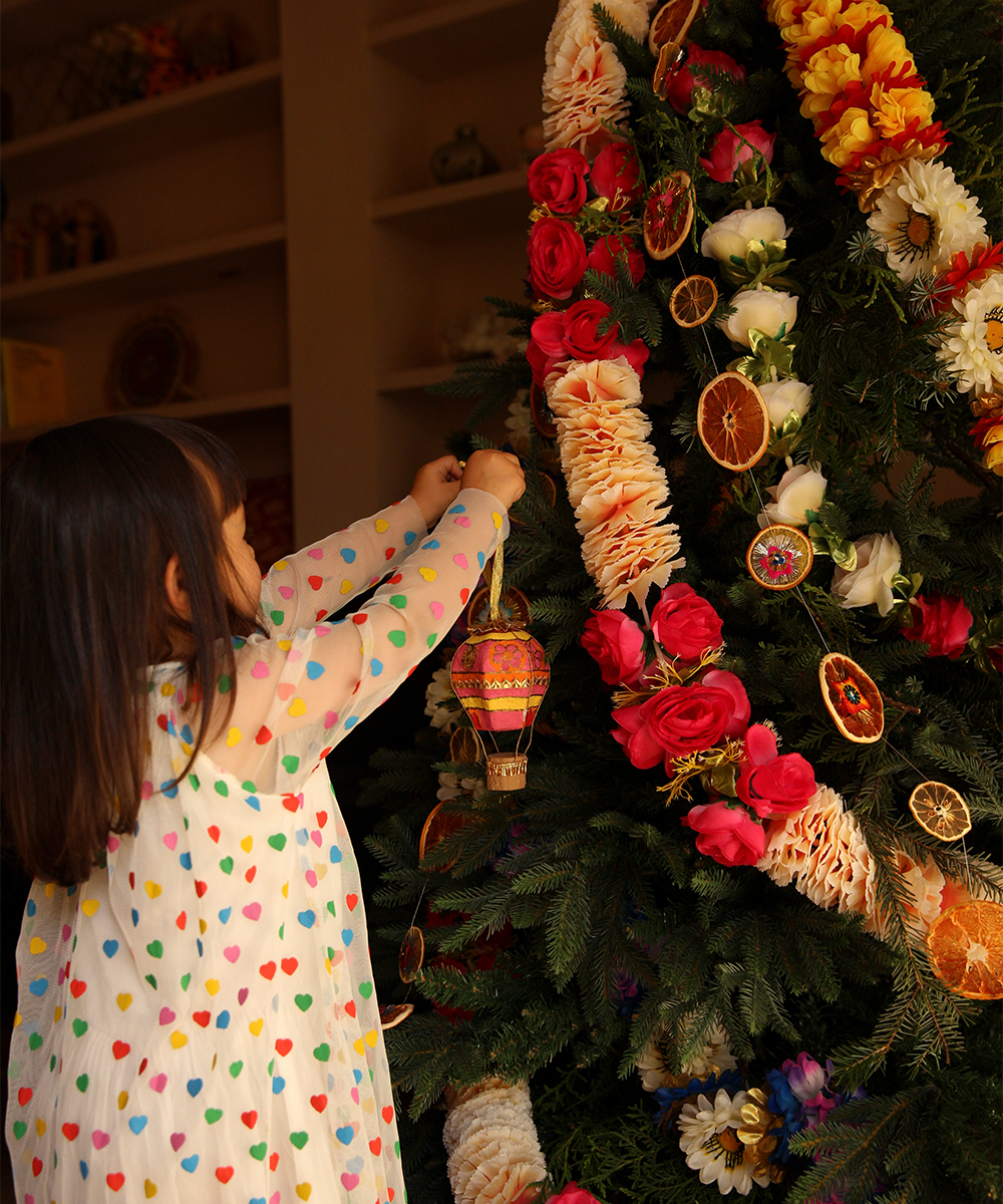 Hari Hot Air Balloon Ornament