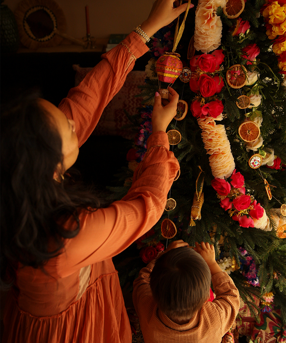 Hari Hot Air Balloon Ornament